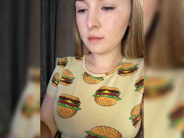 AlinaRay webcam