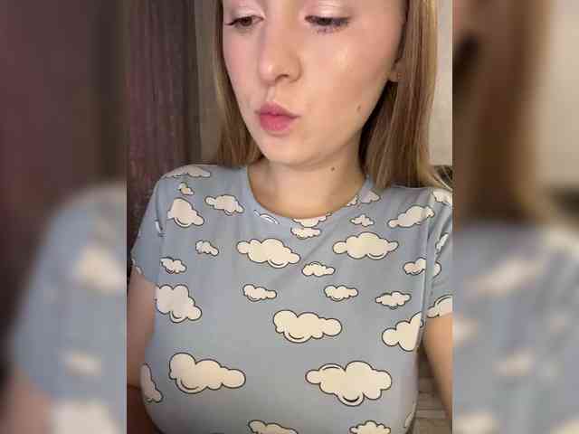 AlinaRay webcam