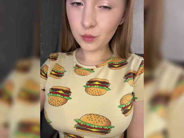 AlinaRay webcam