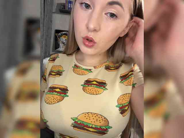 AlinaRay webcam