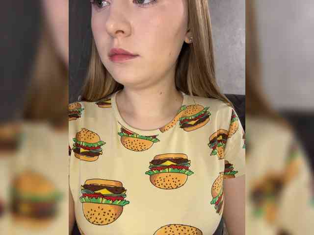 AlinaRay webcam