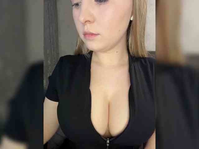 AlinaRay webcam