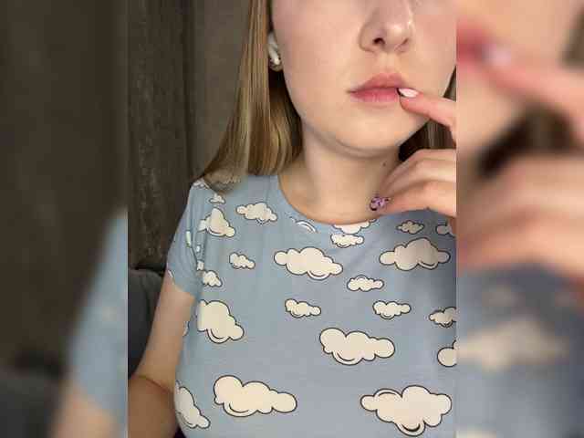 AlinaRay webcam