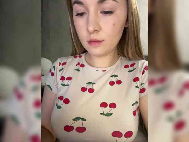 AlinaRay webcam