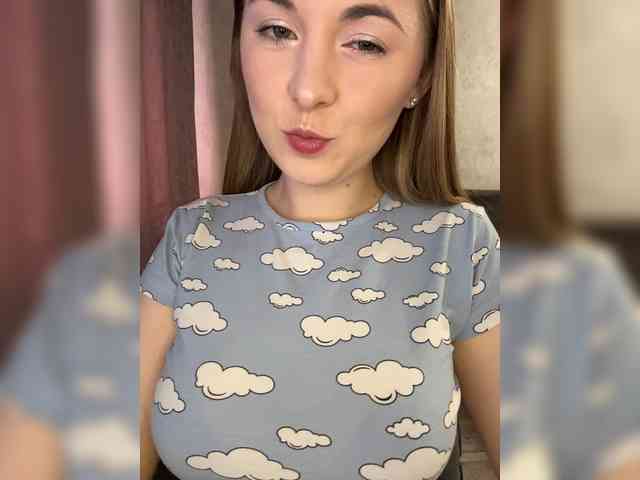 AlinaRay webcam