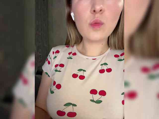 AlinaRay webcam