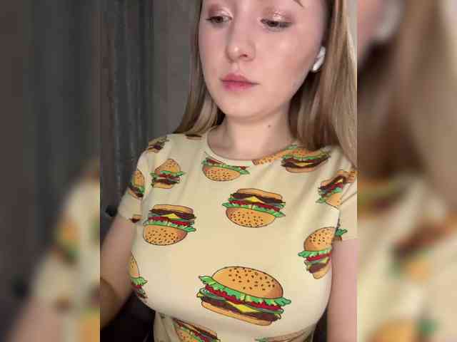 AlinaRay webcam