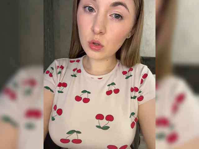 AlinaRay webcam