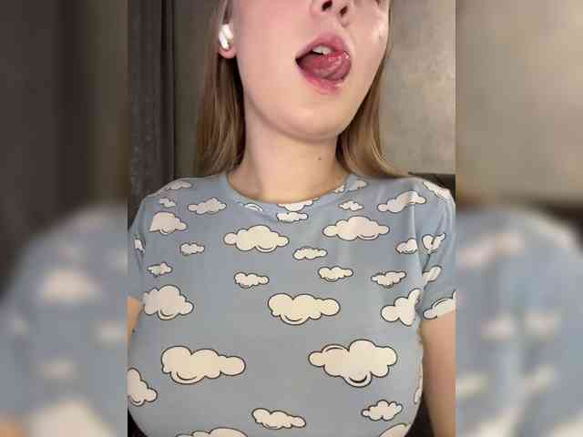 -Dirty-Bitch Sex Cam Show