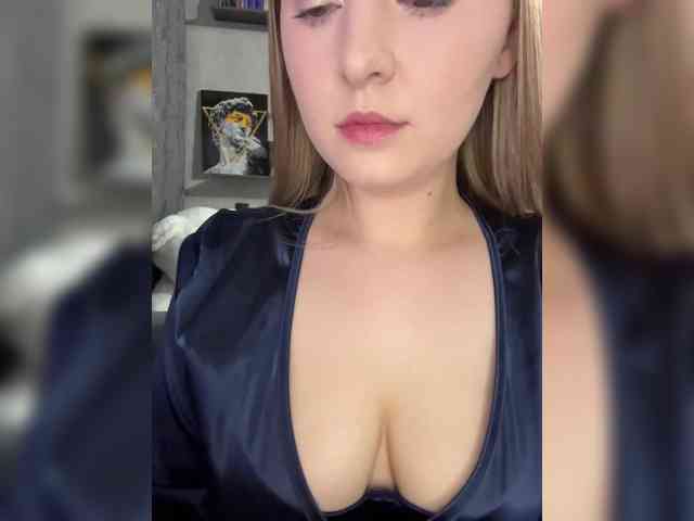 AlinaRay webcam