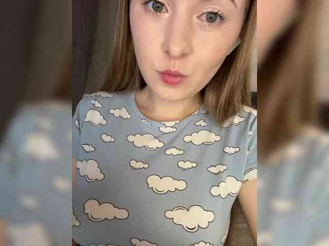 AlinaRay webcam