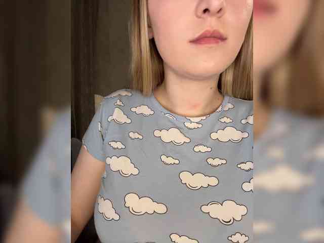 Модель: AlinaRay