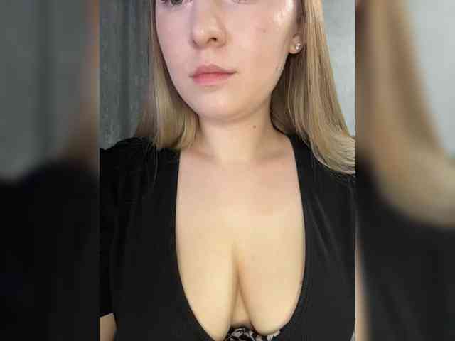 -Dirty-Bitch Sex Cam Show