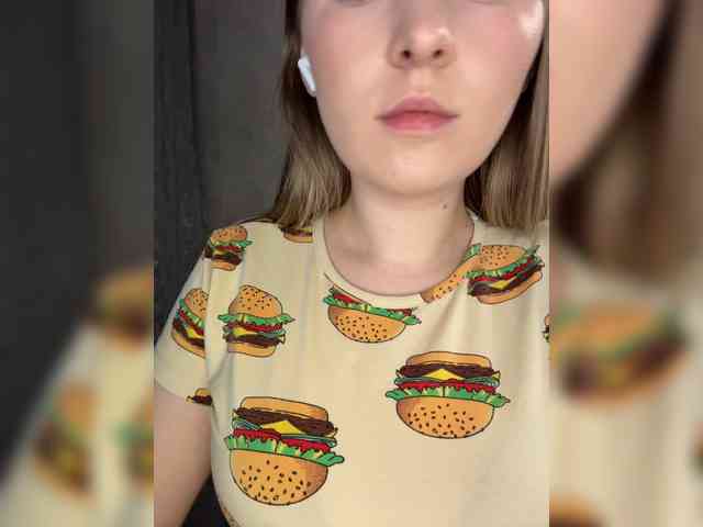 AlinaRay webcam