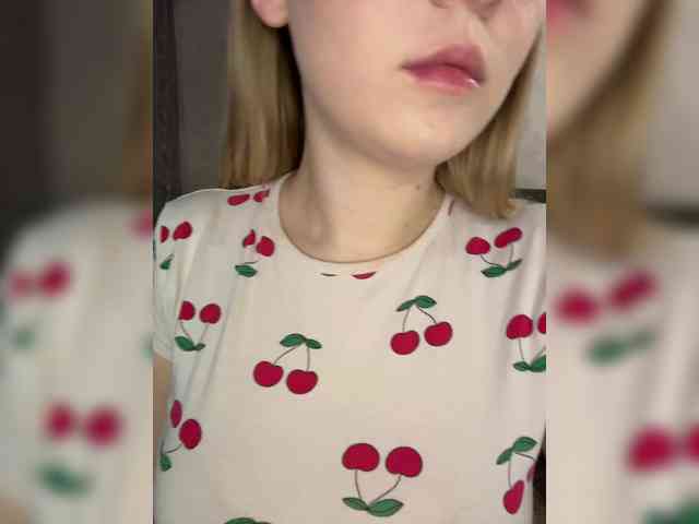AlinaRay webcam