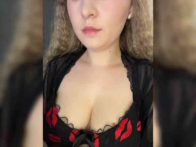 AlinaRay webcam