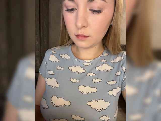 AlinaRay webcam