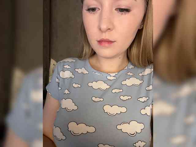 AlinaRay webcam