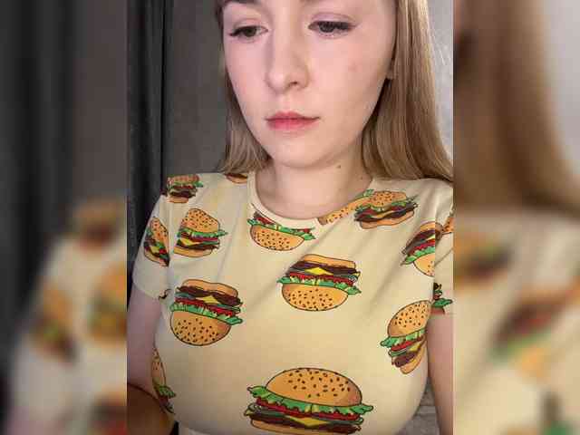 AlinaRay webcam