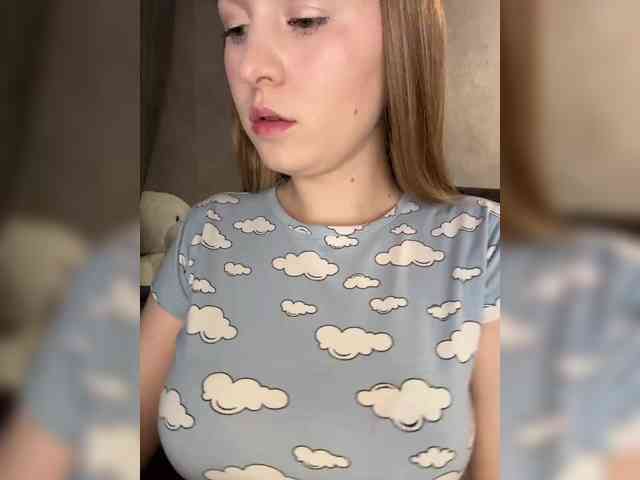 AlinaRay webcam