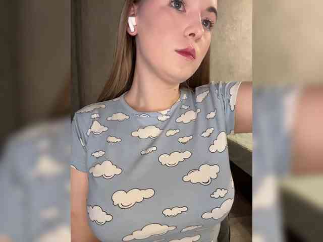 Модель: AlinaRay