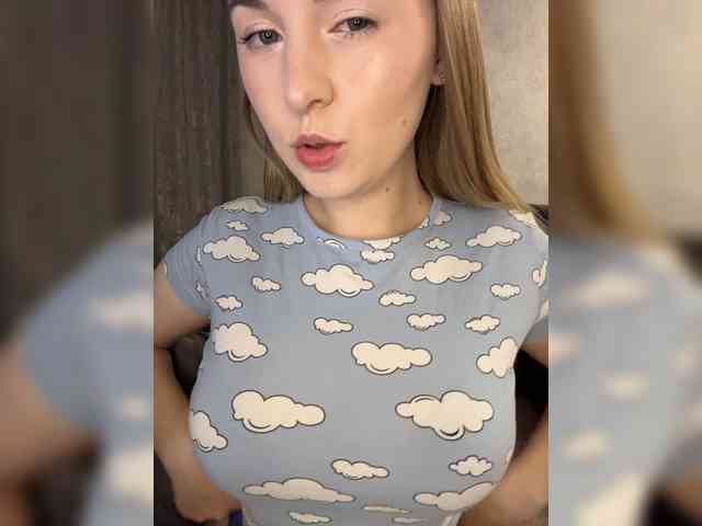 AlinaRay webcam
