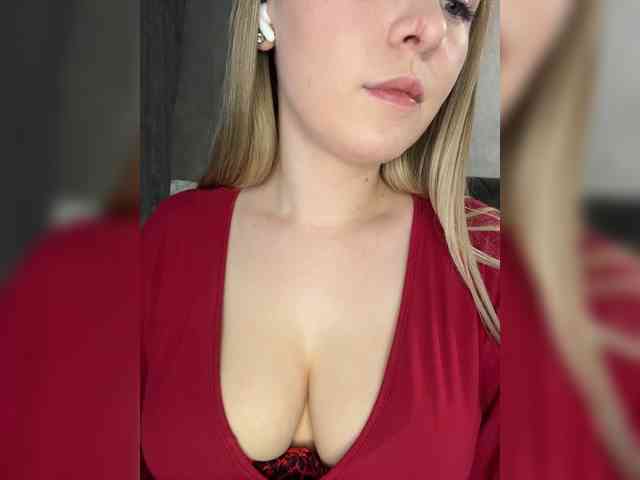 AlinaRay webcam