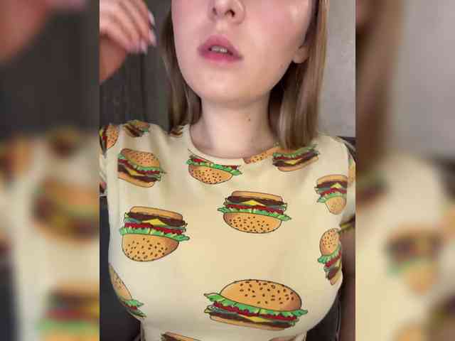 AlinaRay webcam