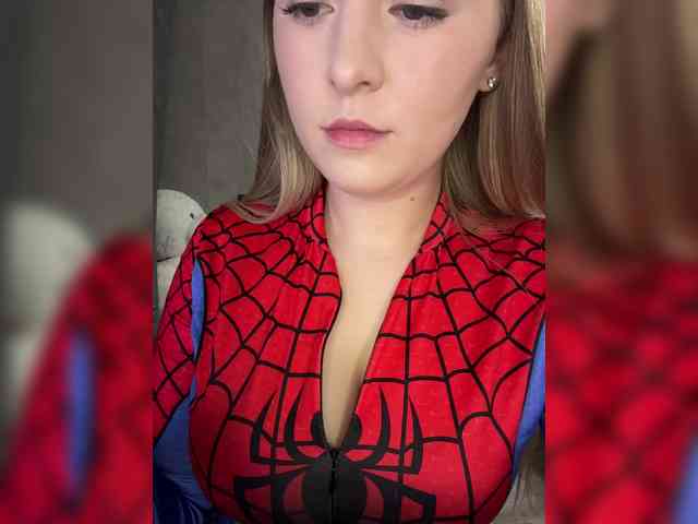 AlinaRay webcam