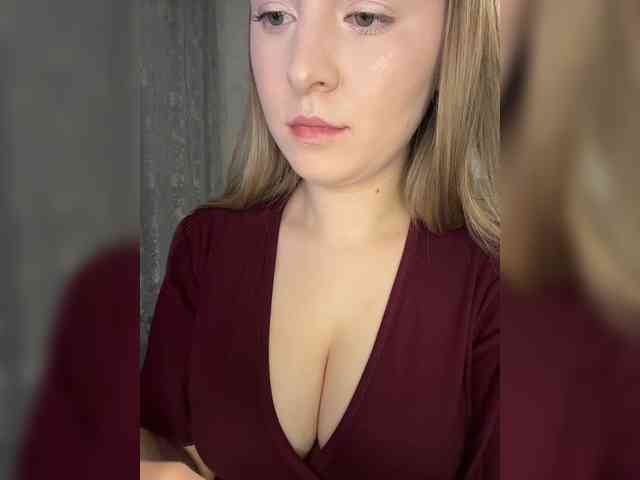 AlinaRay webcam