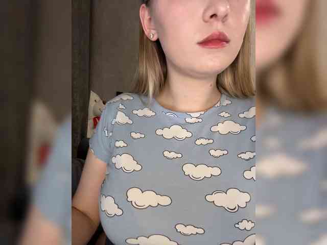AlinaRay webcam