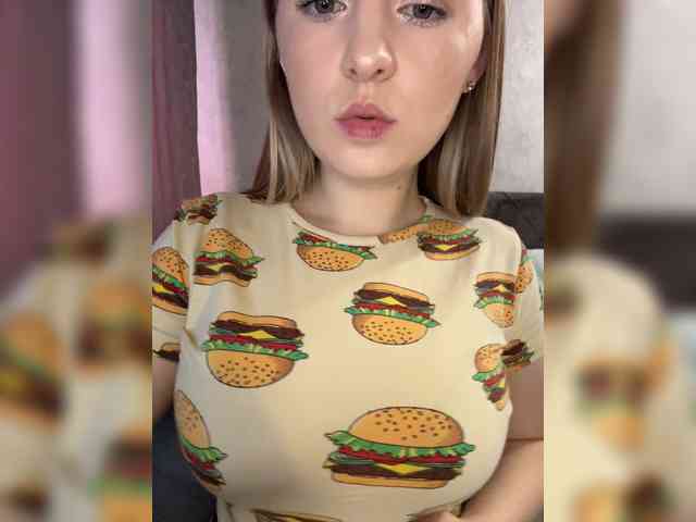 AlinaRay webcam