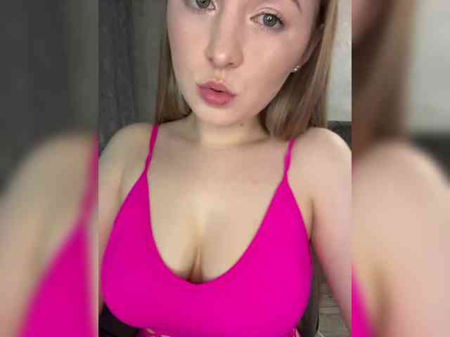 AlinaRay webcam