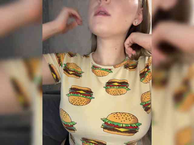 AlinaRay webcam