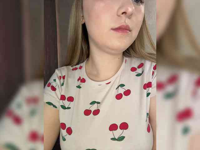 AlinaRay webcam