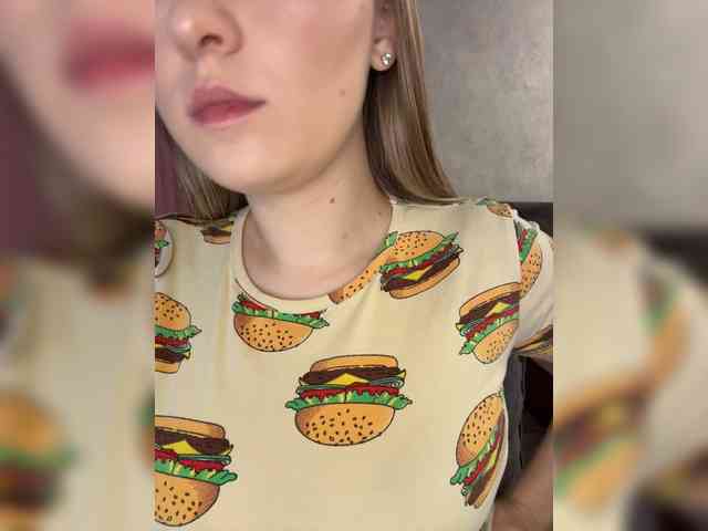 AlinaRay webcam