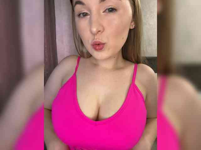 AlinaRay webcam