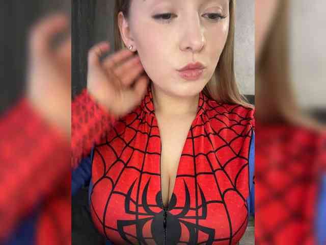 AlinaRay webcam