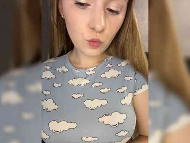AlinaRay webcam