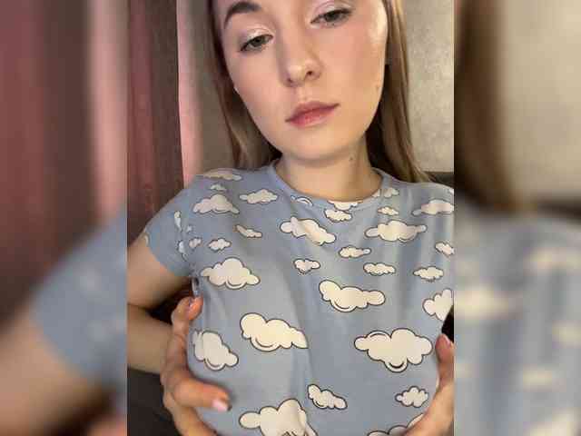 AlinaRay webcam