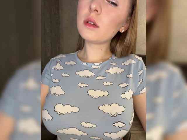 AlinaRay webcam