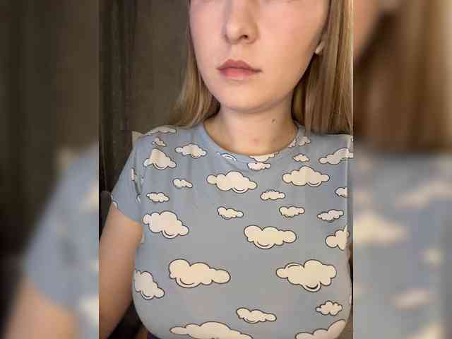 AlinaRay webcam