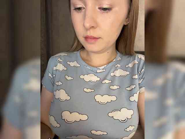 AlinaRay webcam