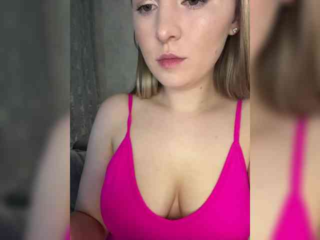 AlinaRay webcam