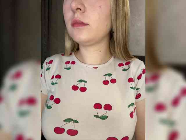 AlinaRay webcam