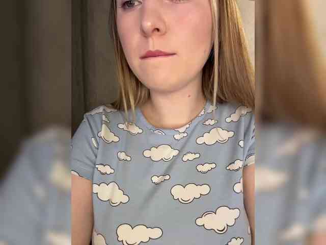 AlinaRay webcam