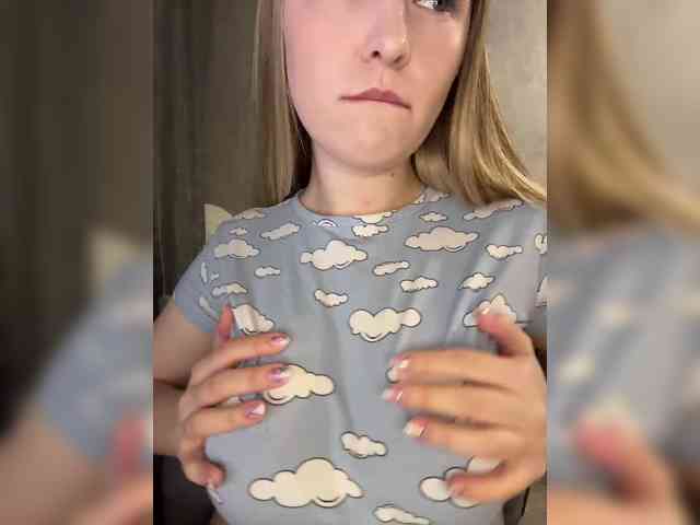 AlinaRay webcam