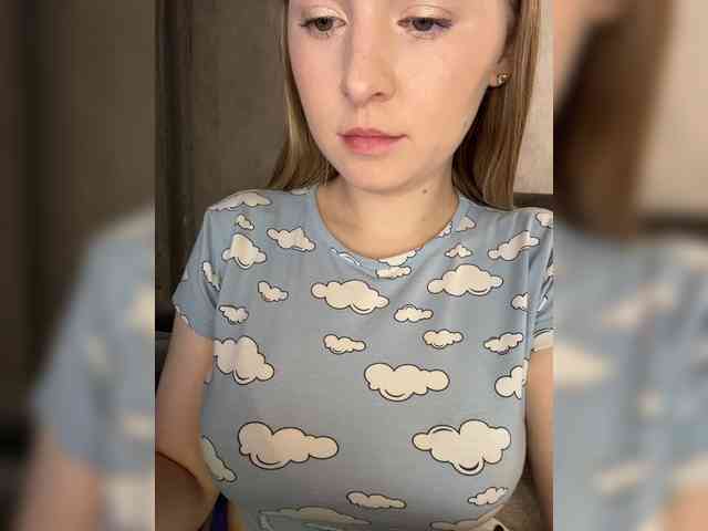 AlinaRay webcam