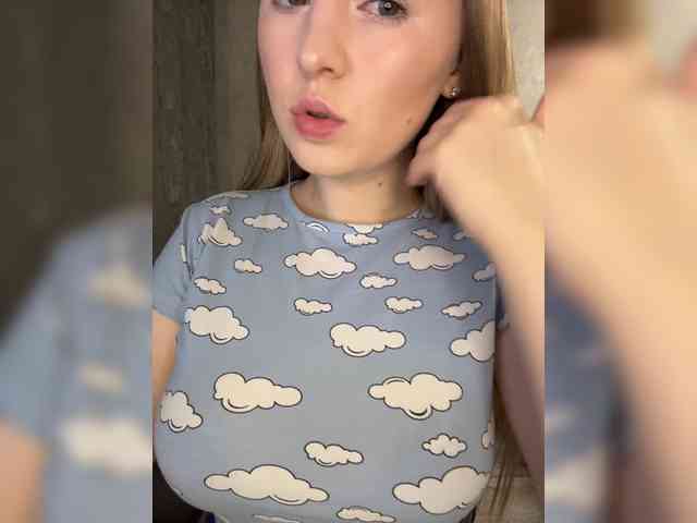 AlinaRay webcam