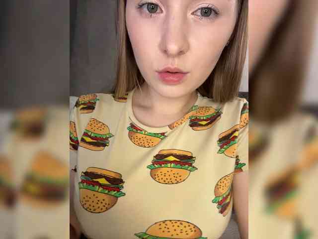 AlinaRay webcam